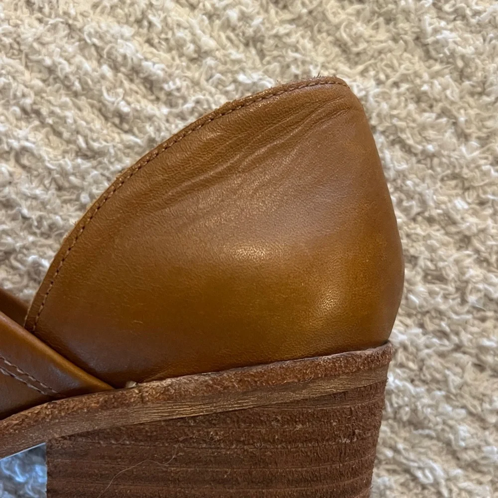 Madewell The Brady Lowcut Bootie - Picture 4 of 9